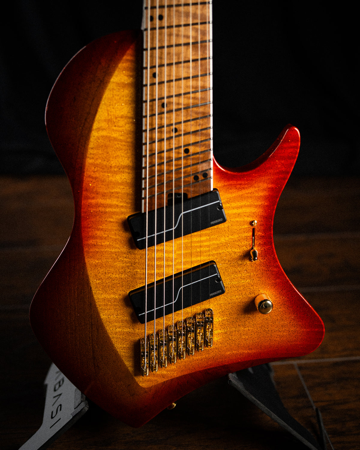 LARADA 8 // Master Series // Autumnburst Goldleaf