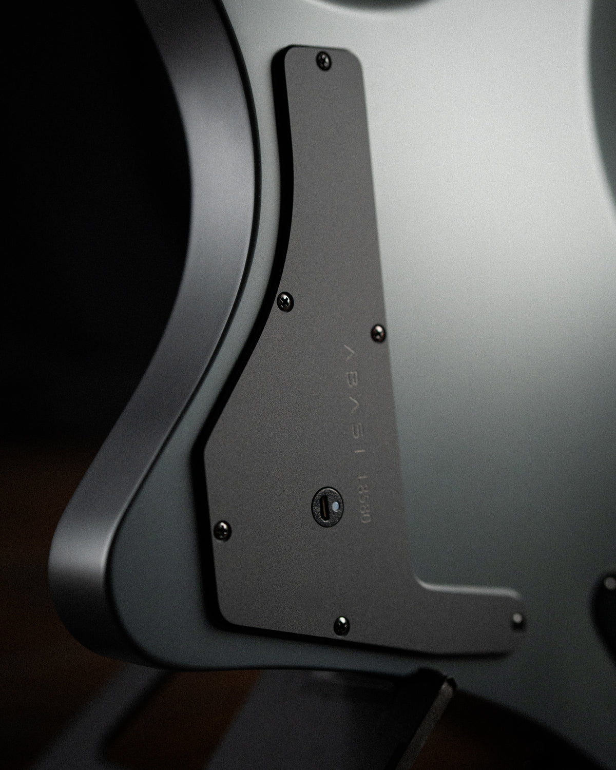 LARADA 8 // Master Series // Basalt