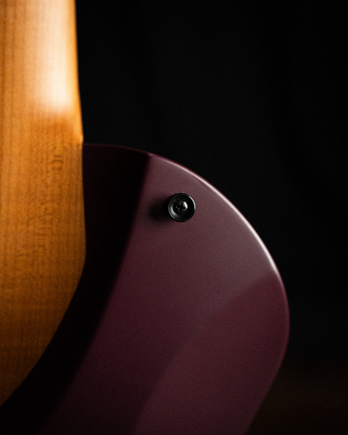 LARADA 8 // Master Series // Aubergine