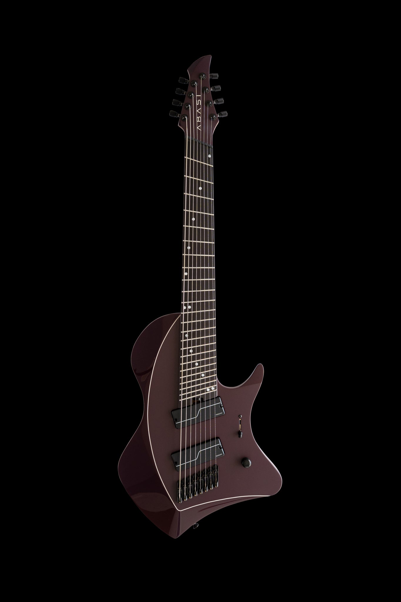 LARADA 8 // Master Series // Aubergine