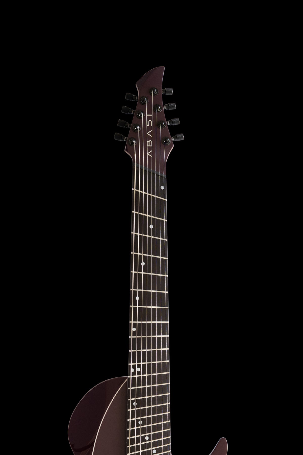 LARADA 8 // Master Series // Aubergine