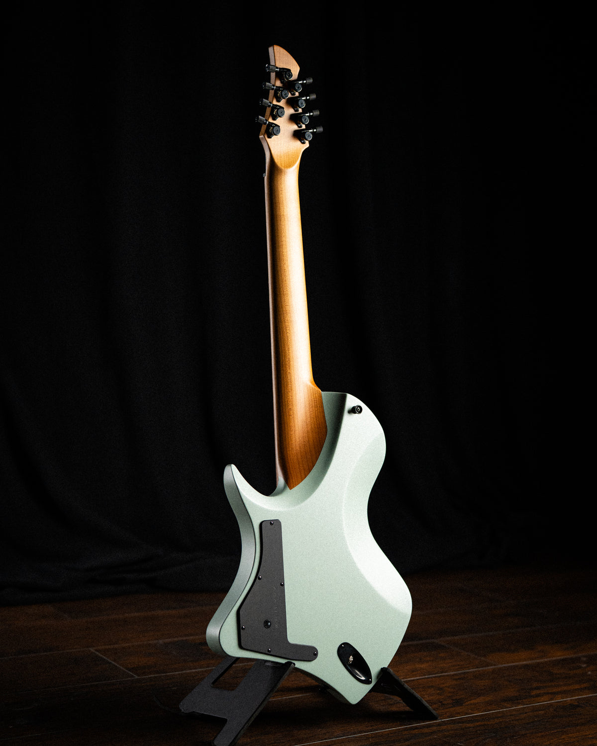 LARADA 8 // Master Series // Sage