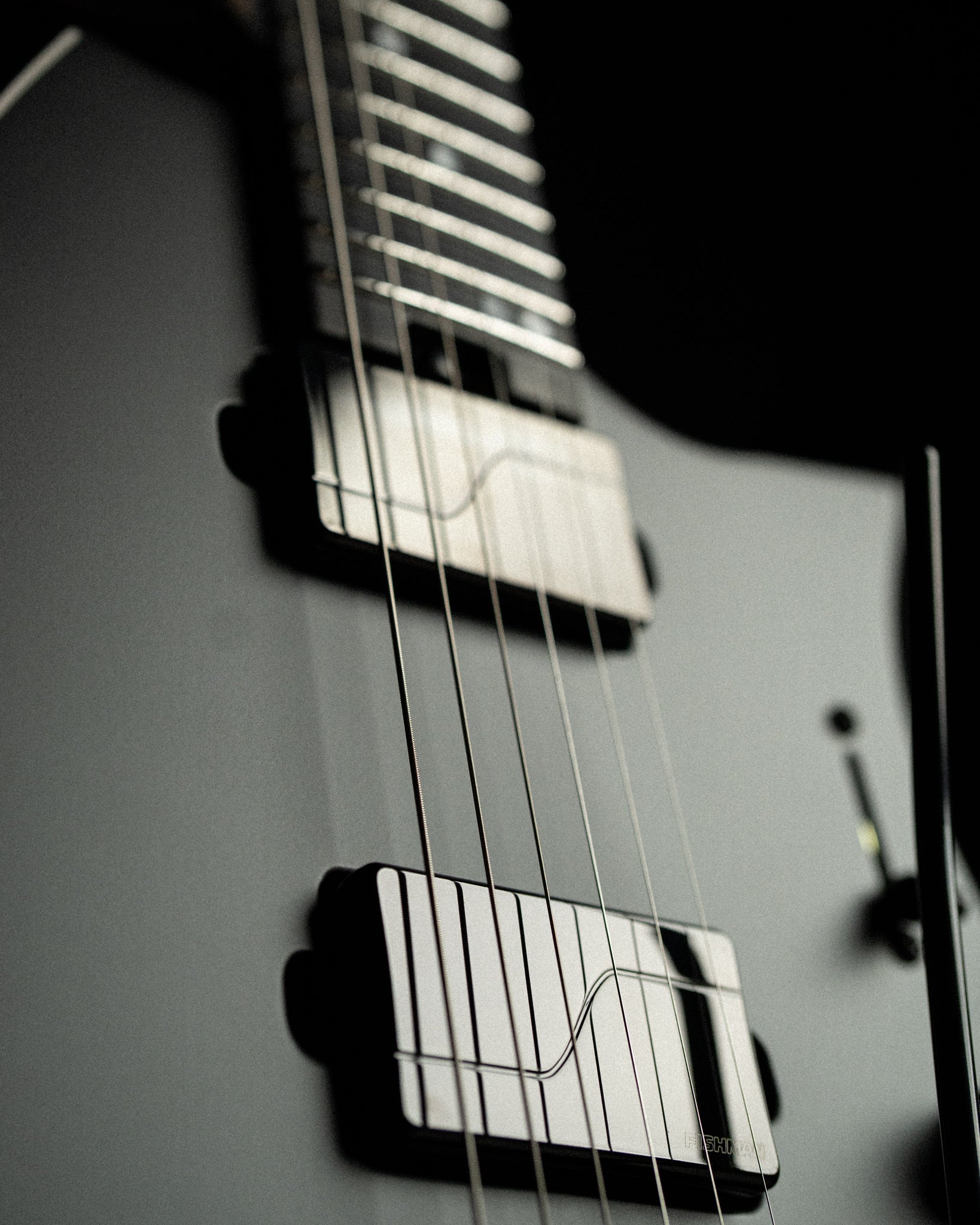 ĒMI 6 // MASTER SERIES // Black