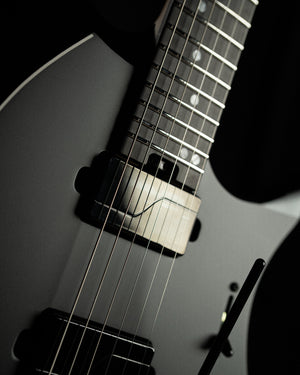 ĒMI 6 // MASTER SERIES // Black