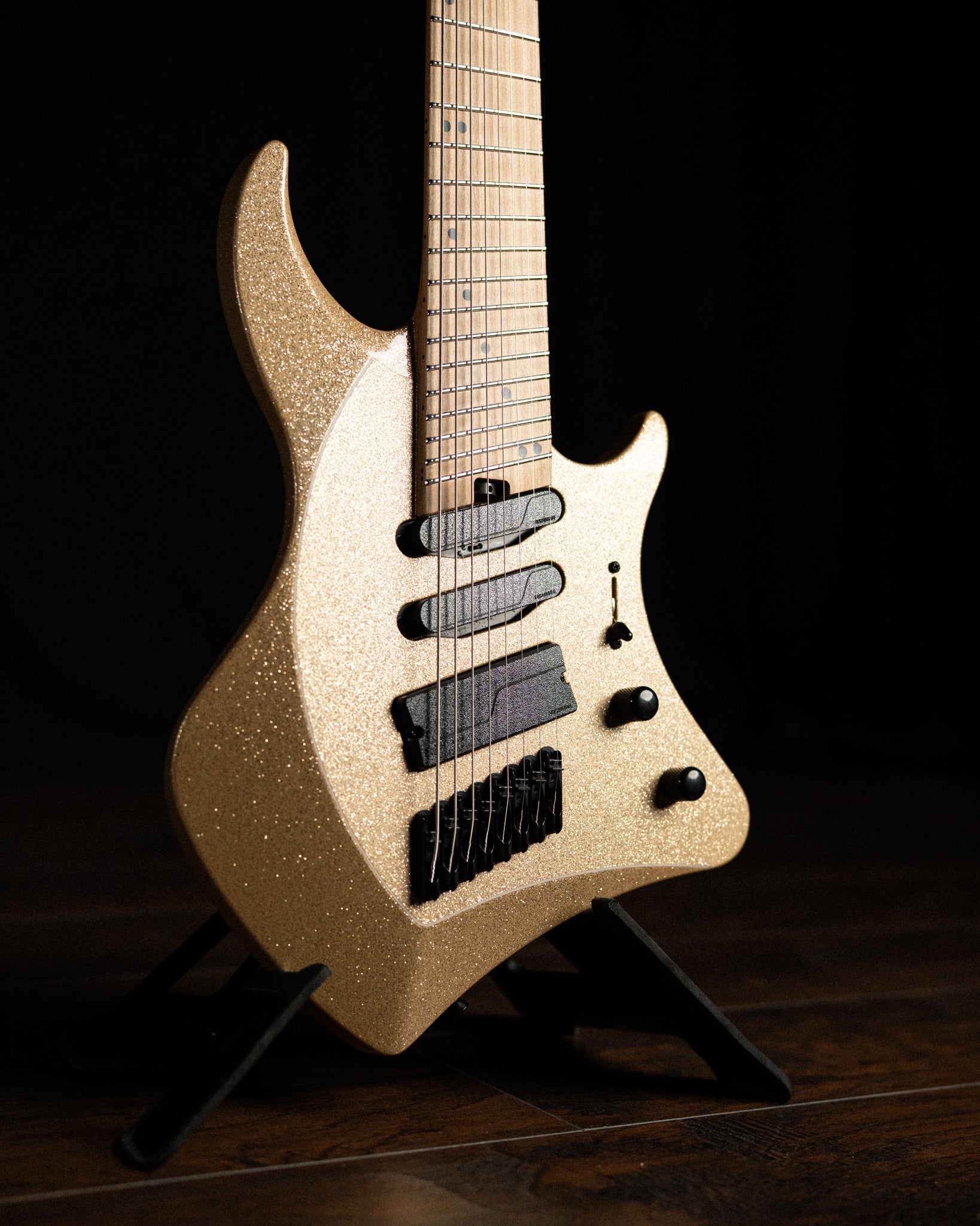 ĒMI 8 // MASTER SERIES // Champagne Supernova