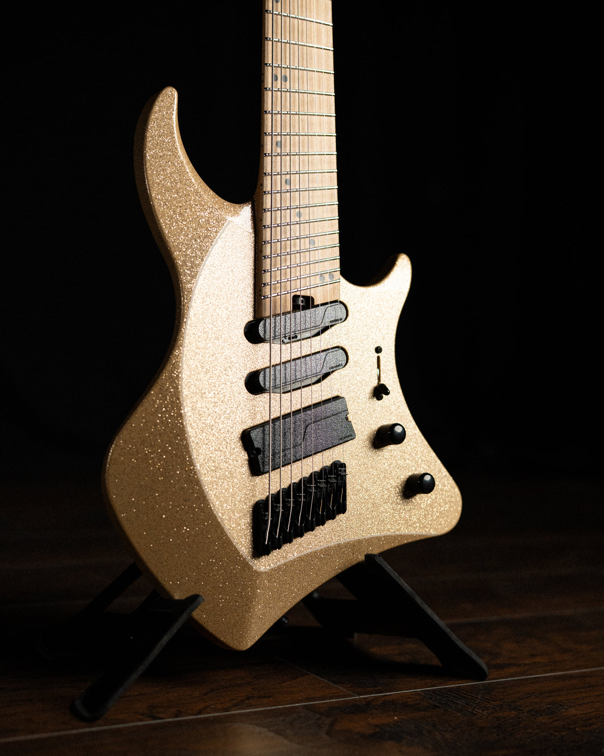 ĒMI 8 // MASTER SERIES // Champagne Supernova