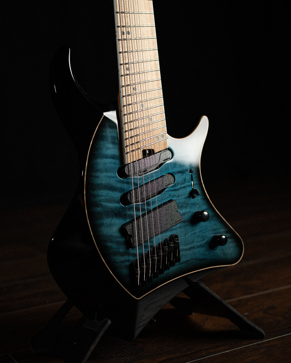 ĒMI 8 // CUSTOM // SEABURST