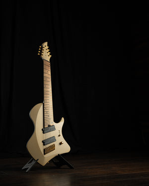 LARADA 8 // Master Series // Latte Relic