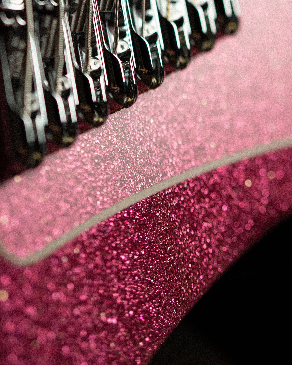 LARADA 8 // Master Series // Rubystone Flake