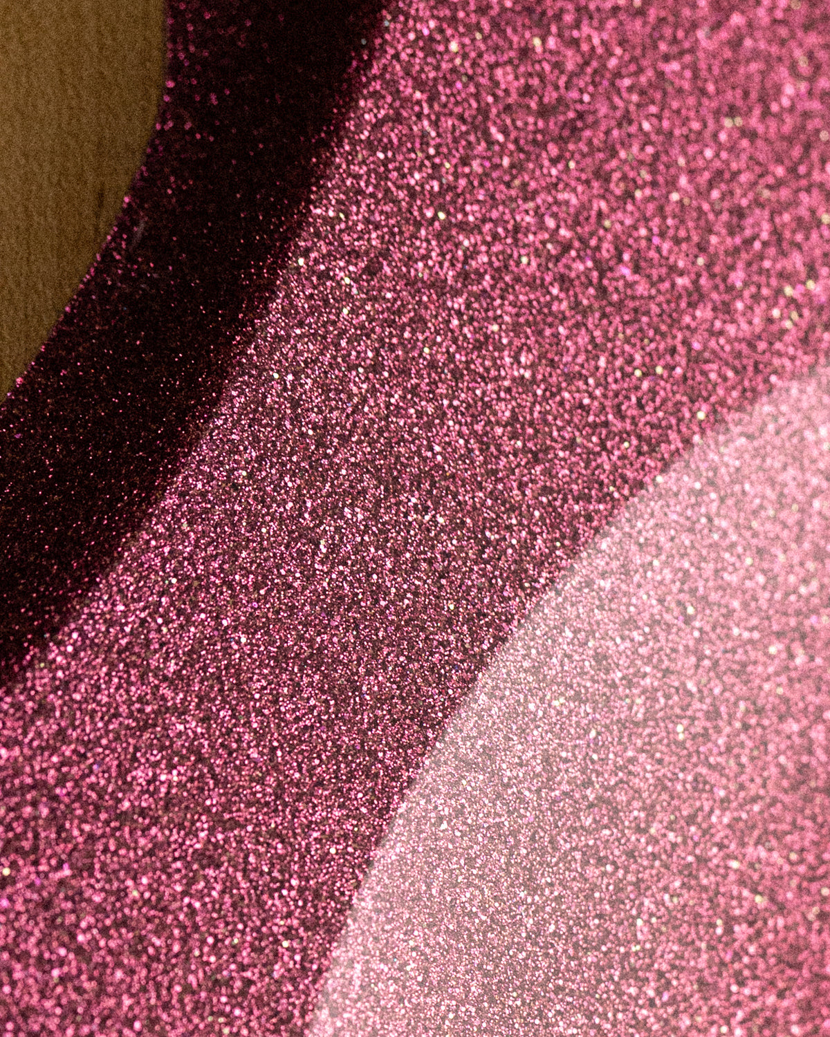 LARADA 8 // Master Series // Rubystone Flake