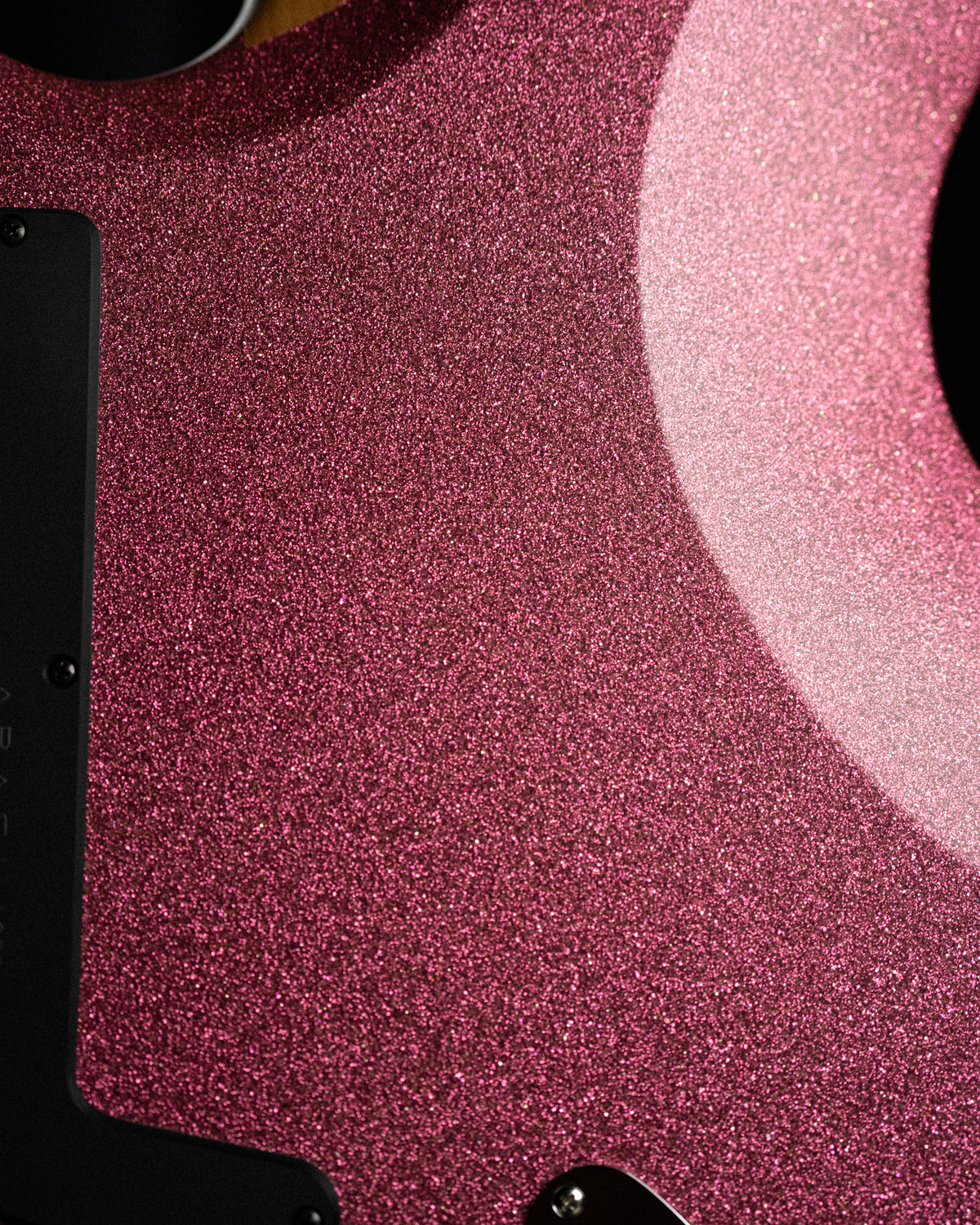 LARADA 8 // Master Series // Rubystone Flake