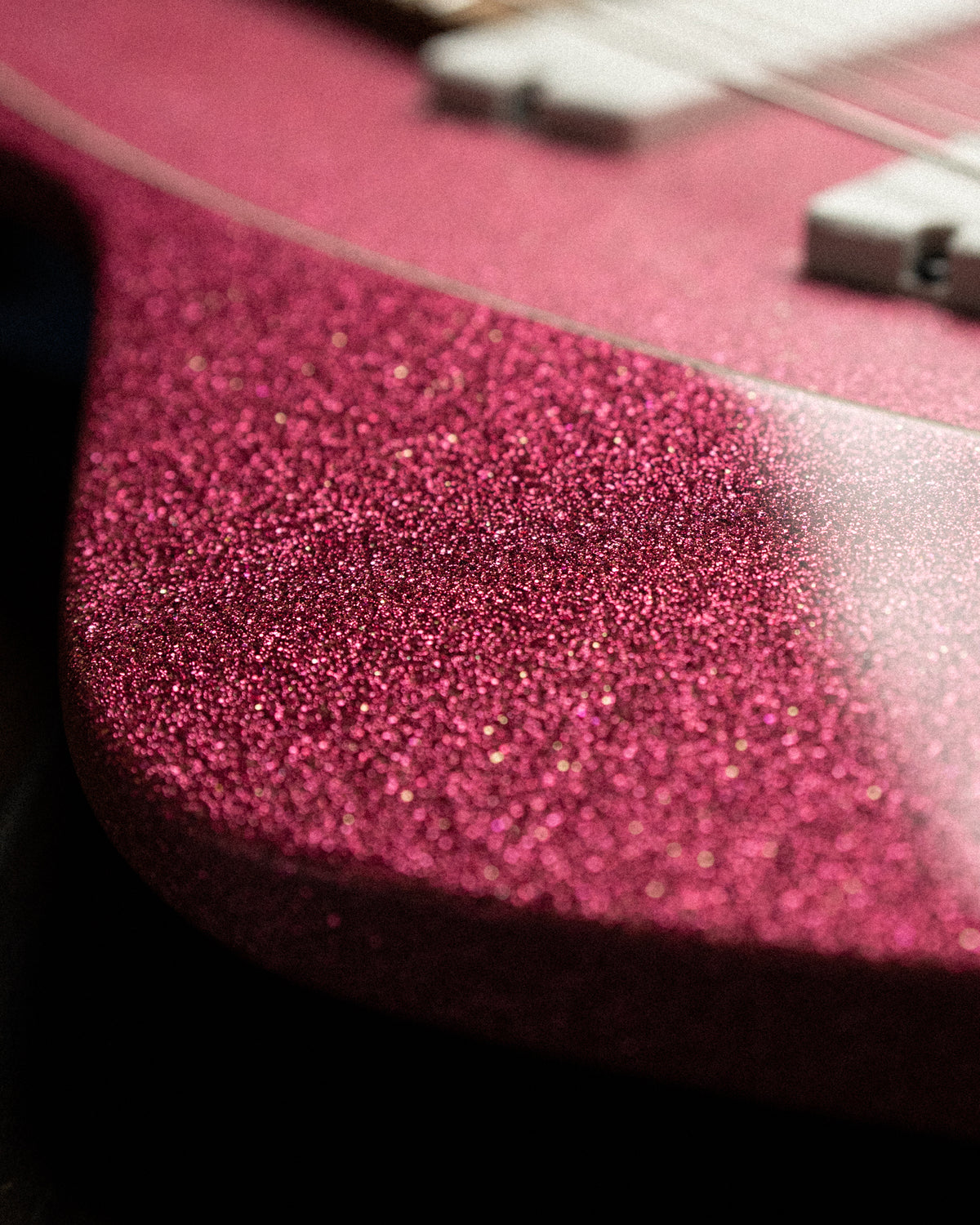 LARADA 8 // Master Series // Rubystone Flake