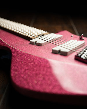 LARADA 8 // Master Series // Rubystone Flake