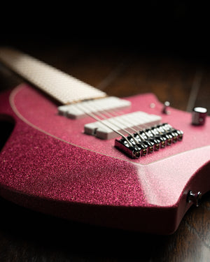 LARADA 8 // Master Series // Rubystone Flake