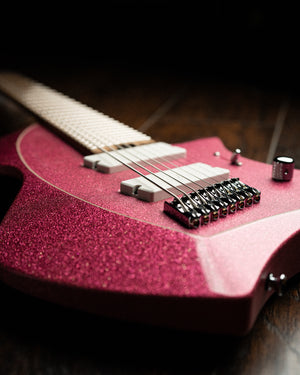 LARADA 8 // Master Series // Rubystone Flake