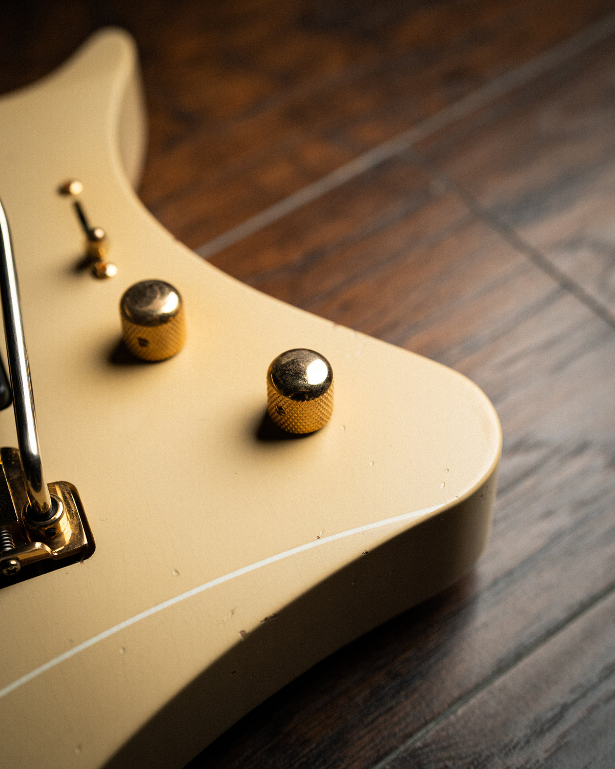 ĒMI 7 // MASTER SERIES // Latte Relic