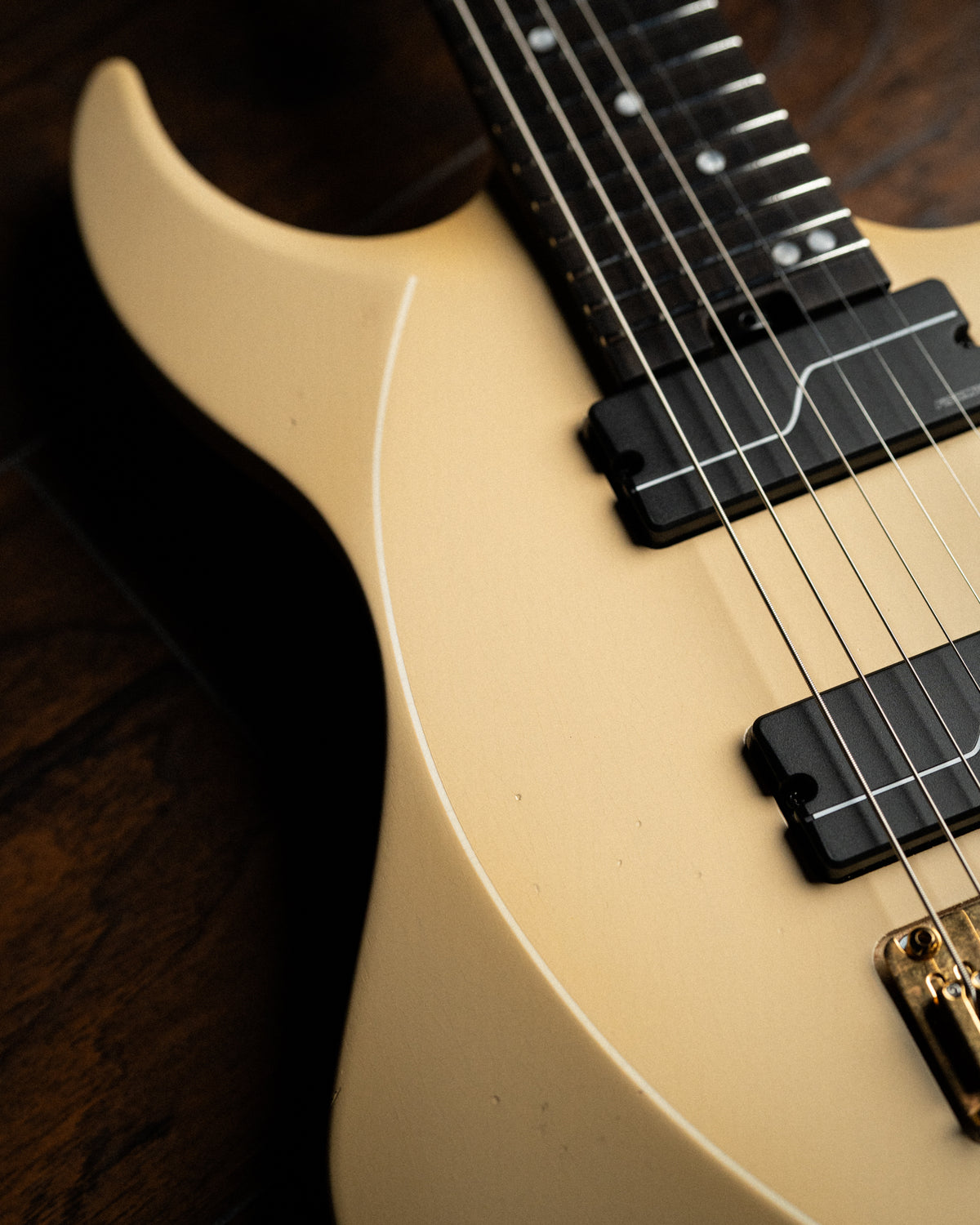 ĒMI 7 // MASTER SERIES // Latte Relic