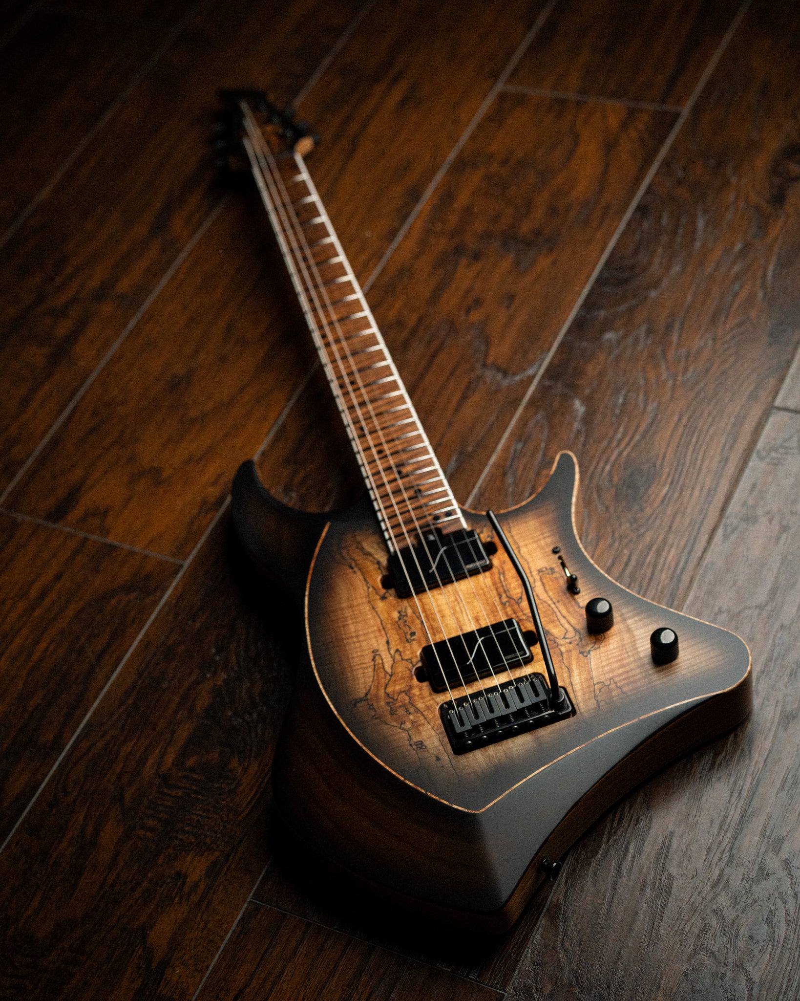ĒMI 6 // CUSTOM // Spalted Blackburst