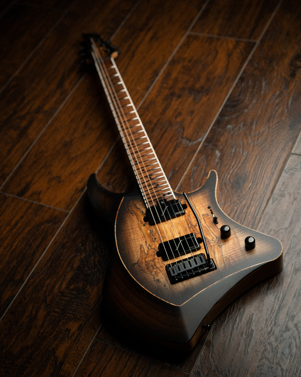 ĒMI 6 // CUSTOM // Spalted Blackburst