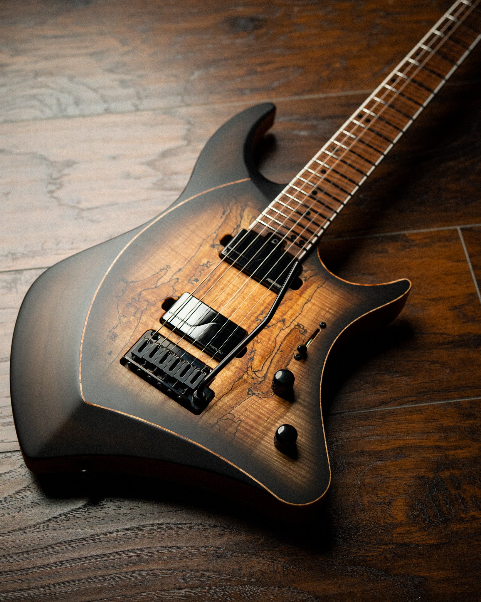 ĒMI 6 // CUSTOM // Spalted Blackburst