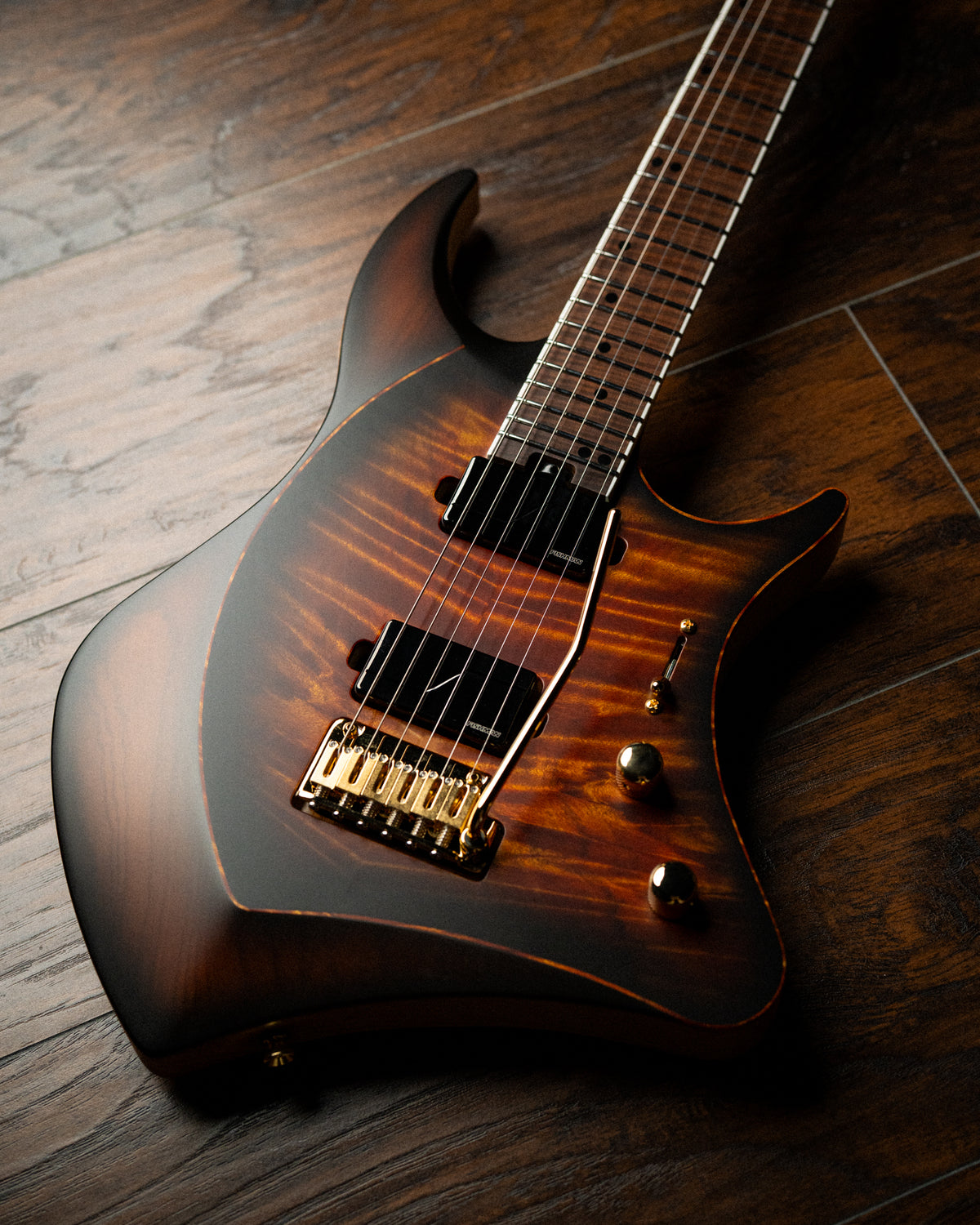 ĒMI 6 // CUSTOM // Redwood [Maple FB]