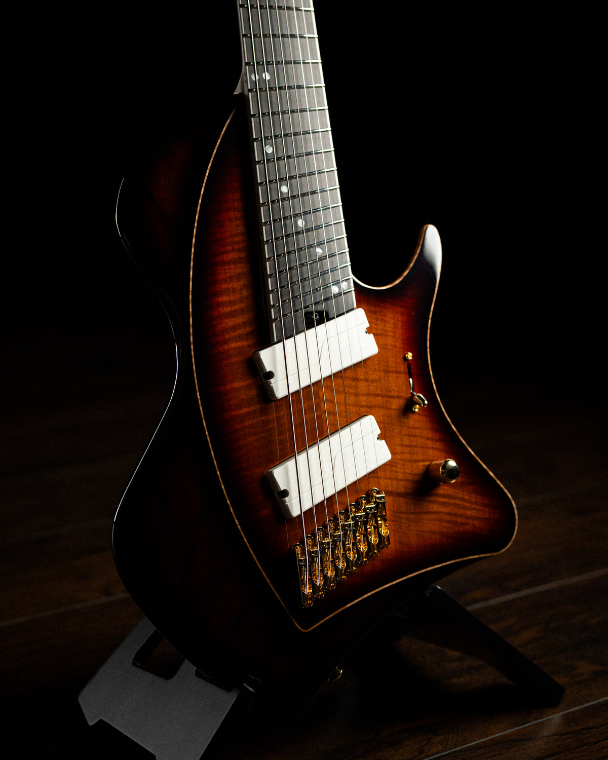 LARADA 8 // Custom // Amberburst [Ebony FB]