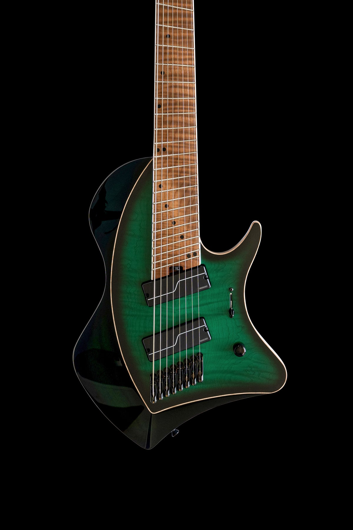 LARADA 8 // Custom // Emeraldburst