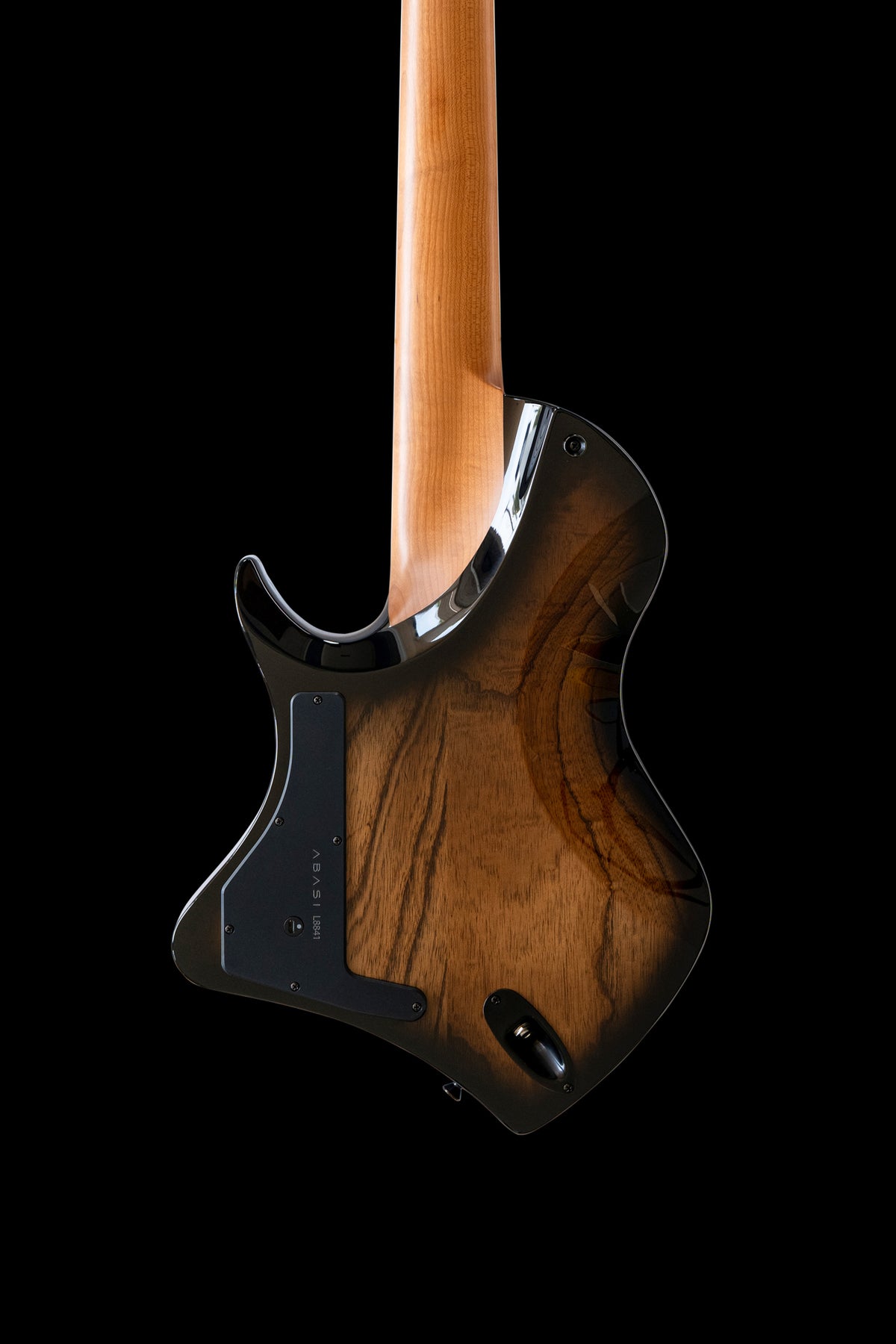 LARADA 8 // Custom // Emeraldburst