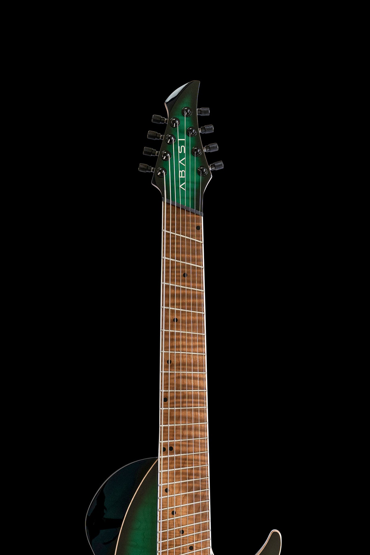 LARADA 8 // Custom // Emeraldburst