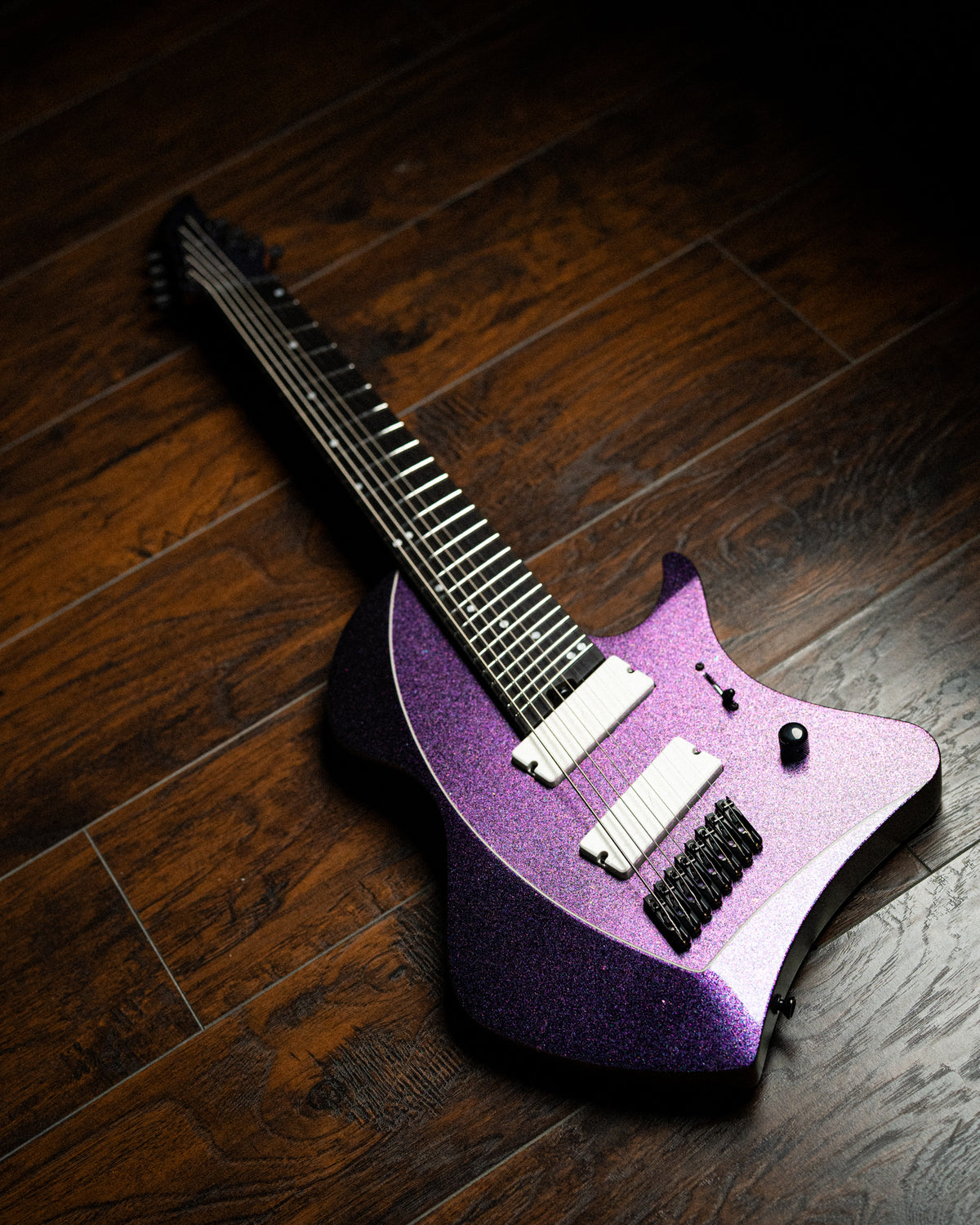 LARADA 8 // Master Series // Amethyst Shift