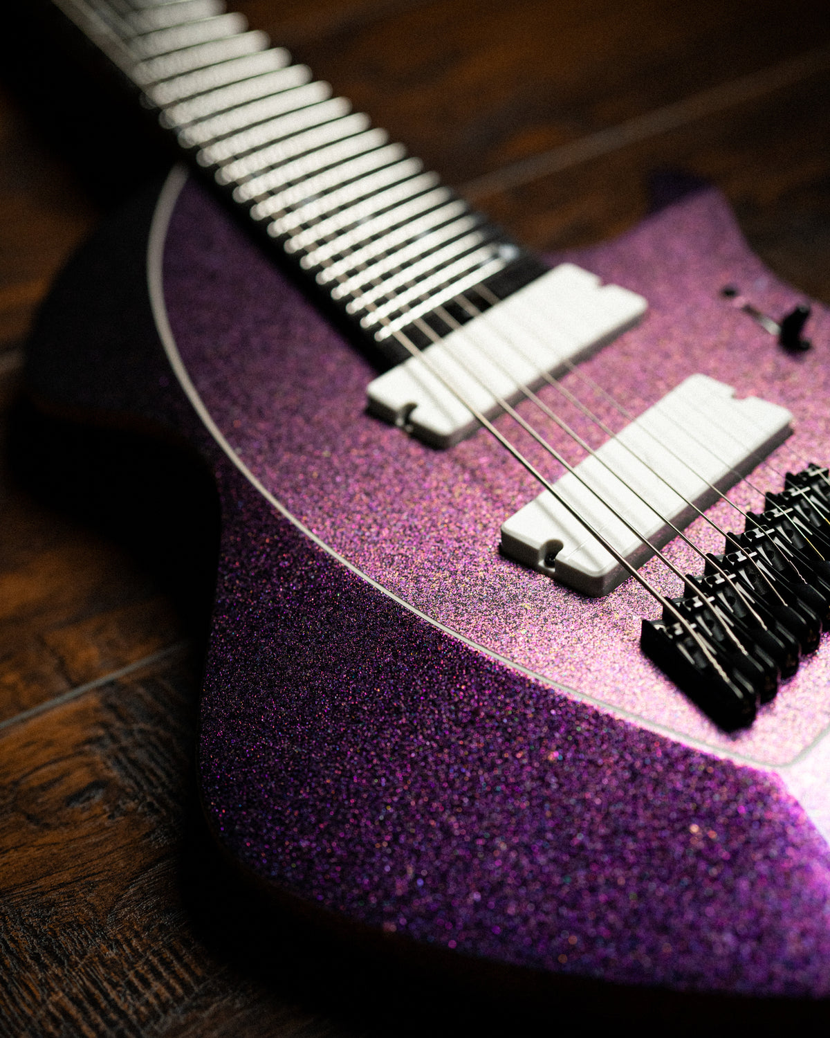 LARADA 8 // Master Series // Amethyst Shift