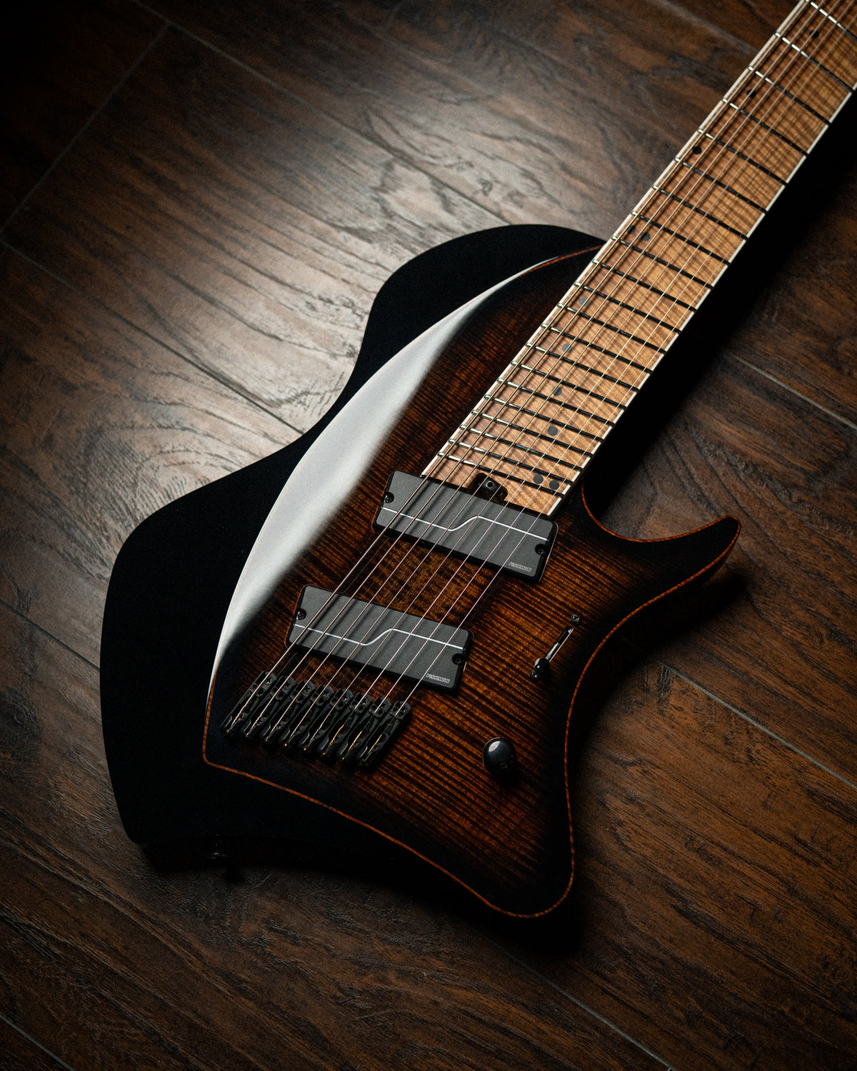 LARADA 8 // Custom // Lunaburst
