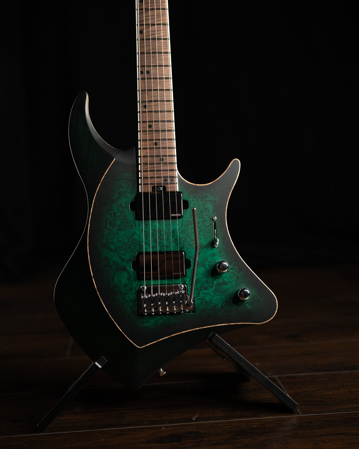 ĒMI 6 // CUSTOM // Emeraldburst Burl
