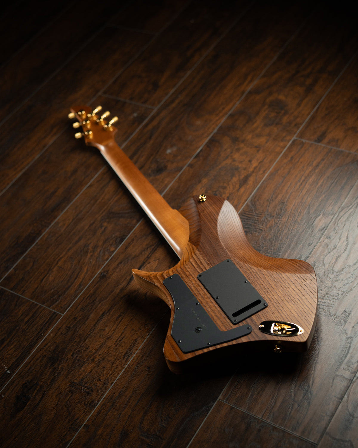 LARADA 6 // Custom // Redwood