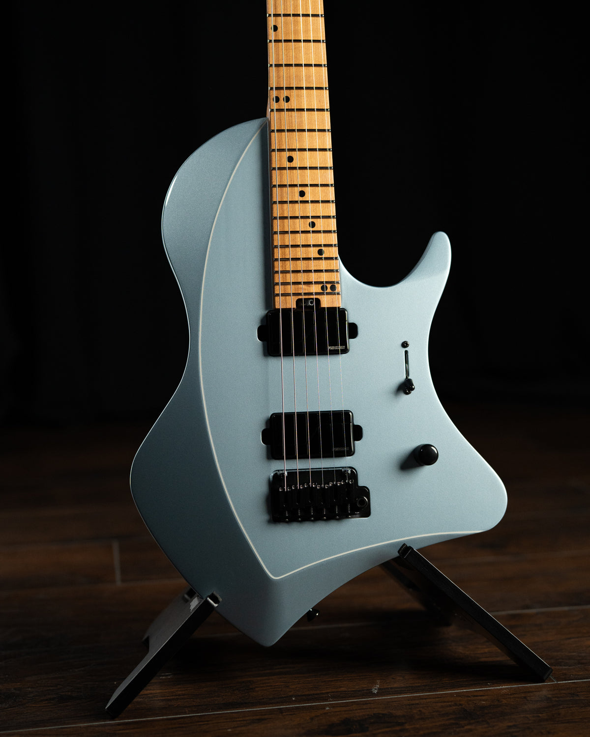 LARADA 6 // Master Series // Frost