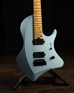 LARADA 6 // Master Series // Frost