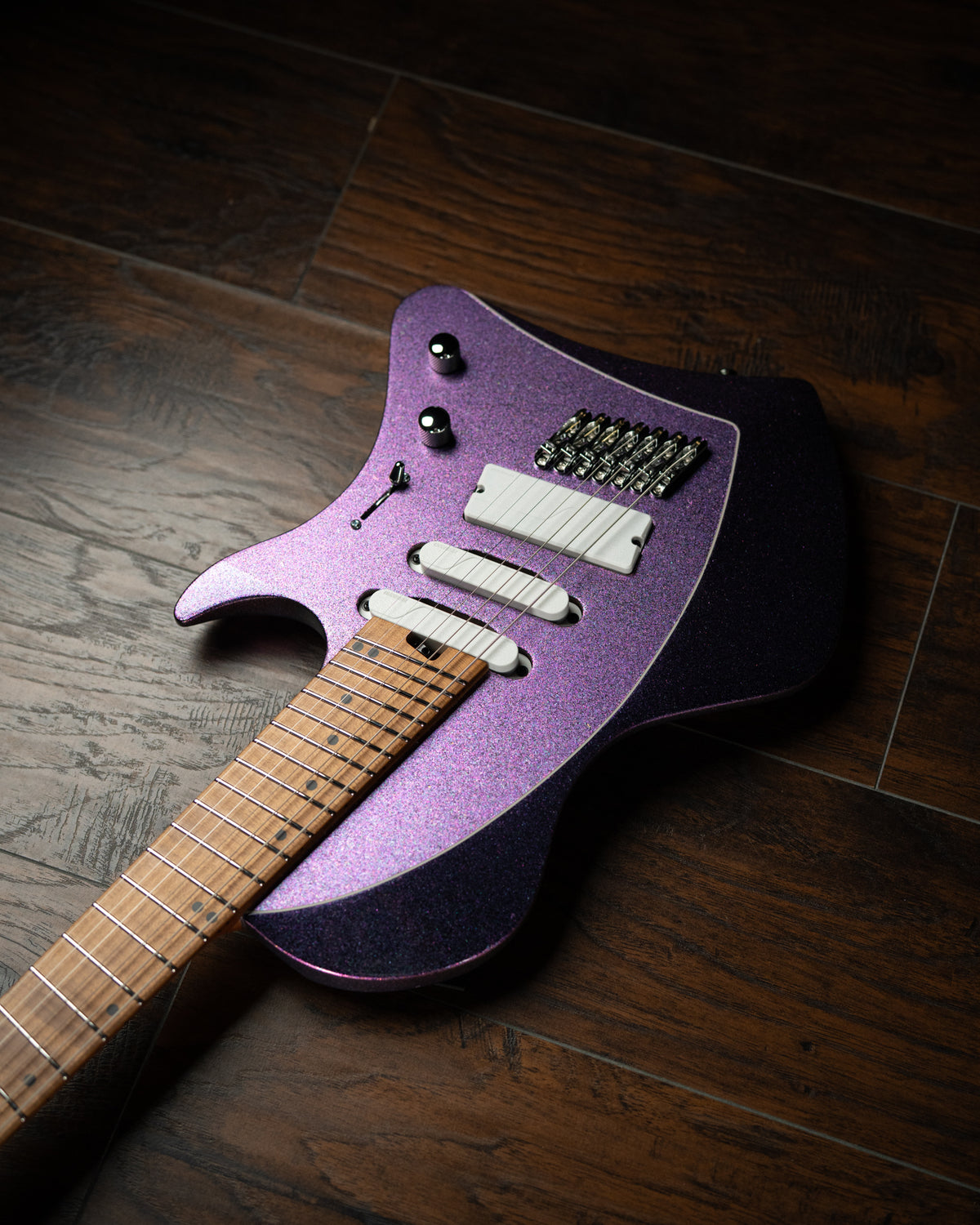 LARADA 7 // Master Series // Amethyst Shift