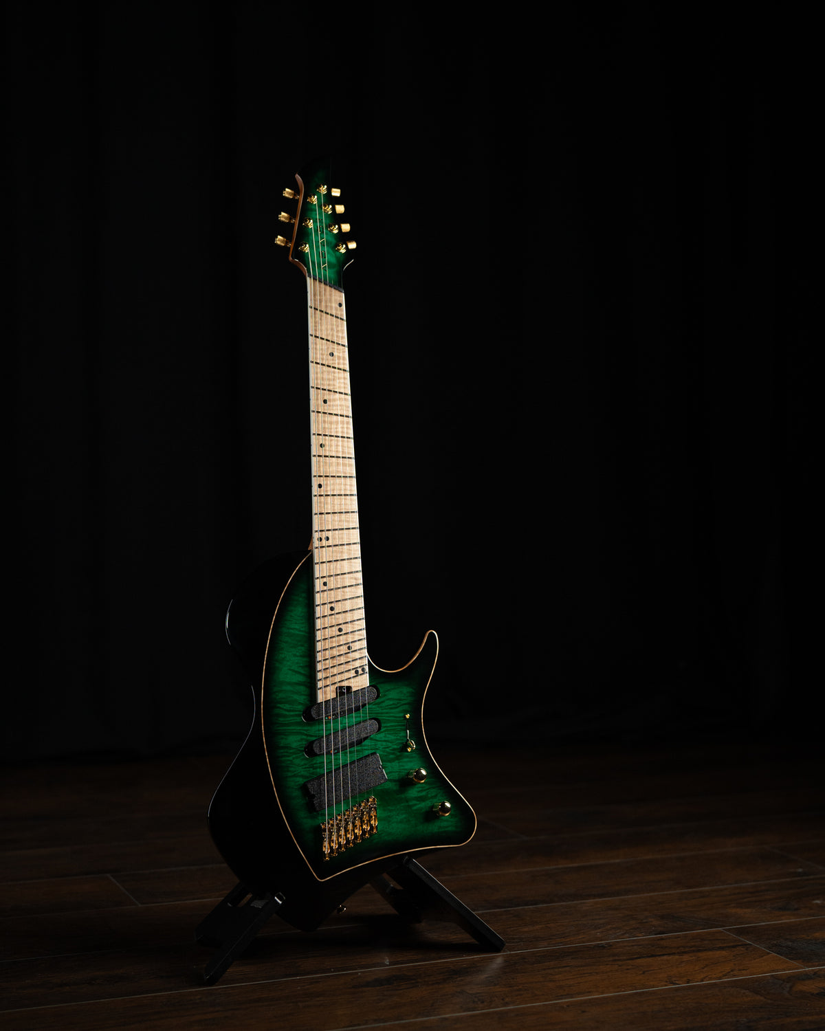 LARADA 7 // Custom // Emeraldburst