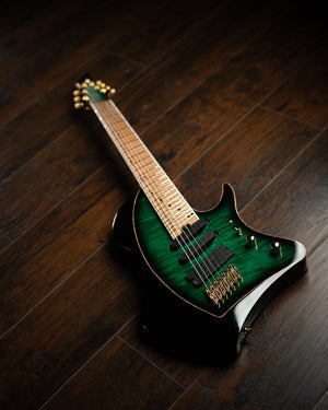 LARADA 7 // Custom // Emeraldburst
