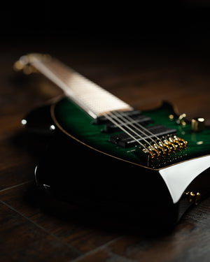 LARADA 7 // Custom // Emeraldburst