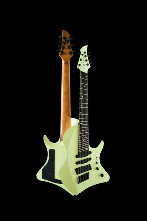 LARADA 7 // Master Series // Mint