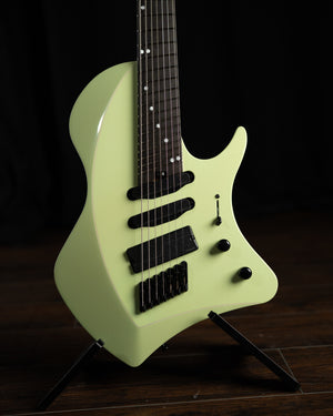 LARADA 7 // Master Series // Mint
