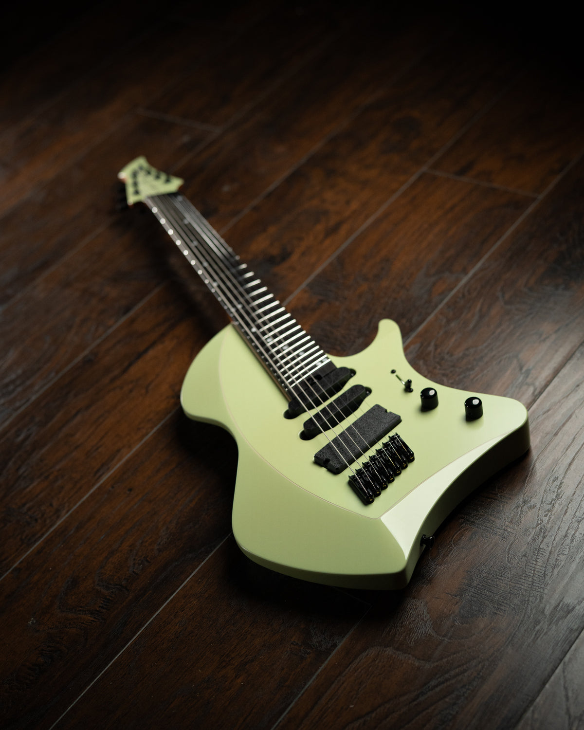 LARADA 7 // Master Series // Mint