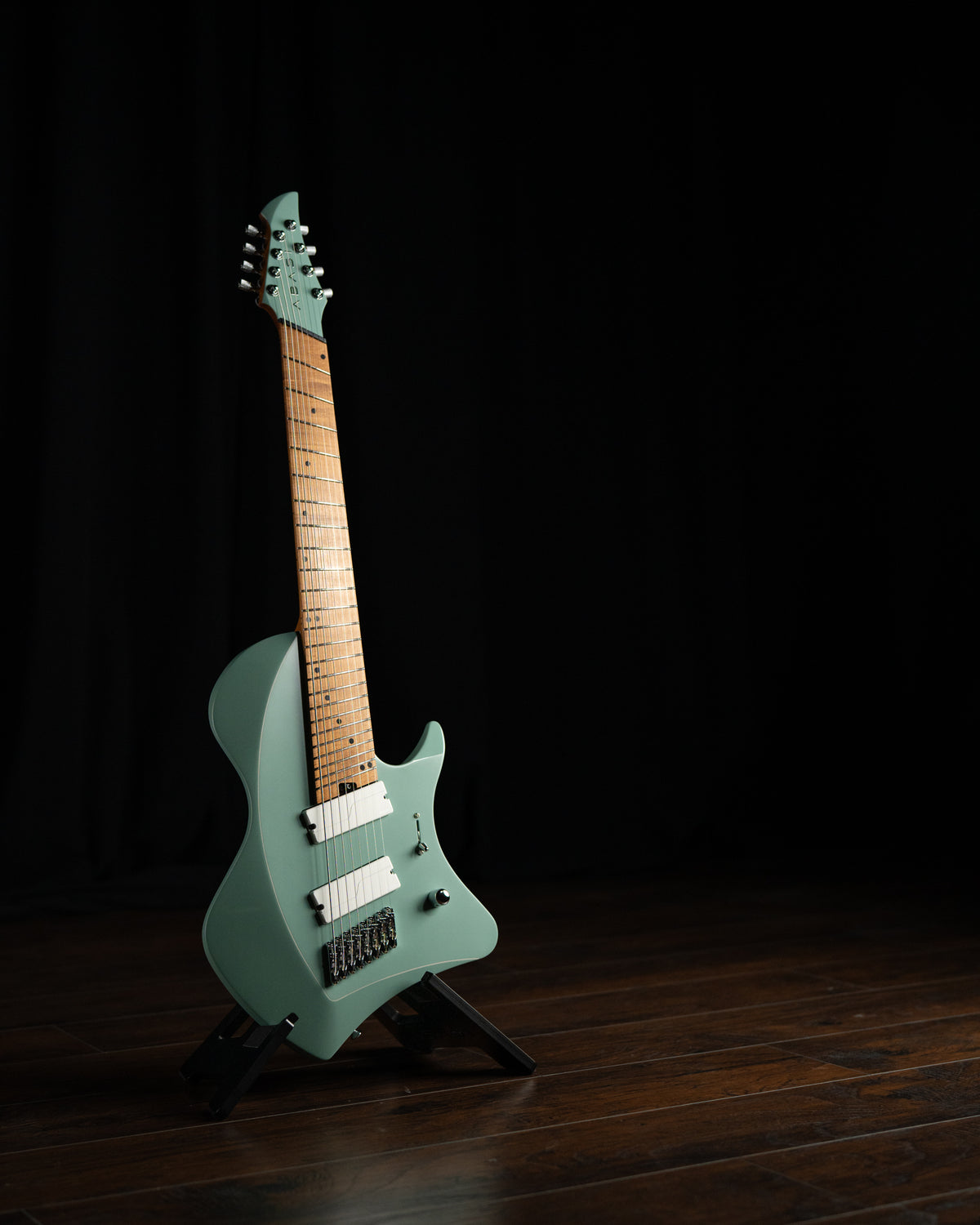 LARADA 8 // Master Series // Sage