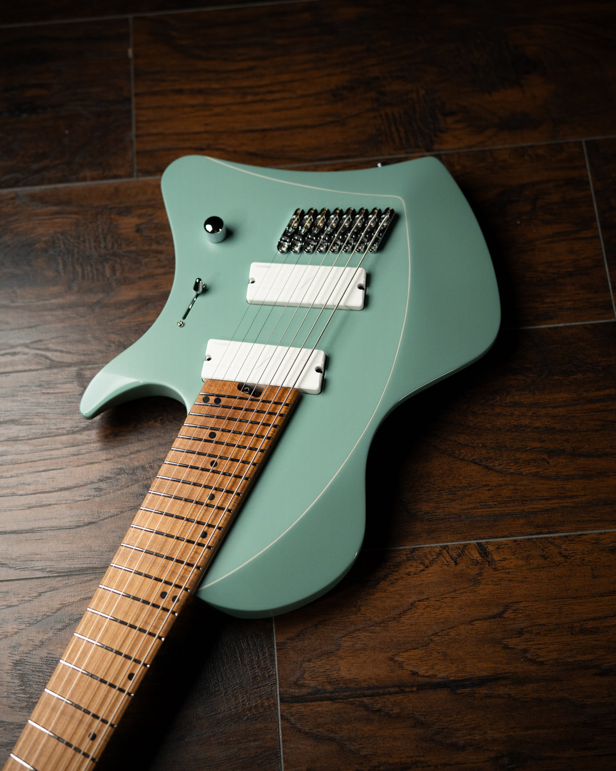 LARADA 8 // Master Series // Sage