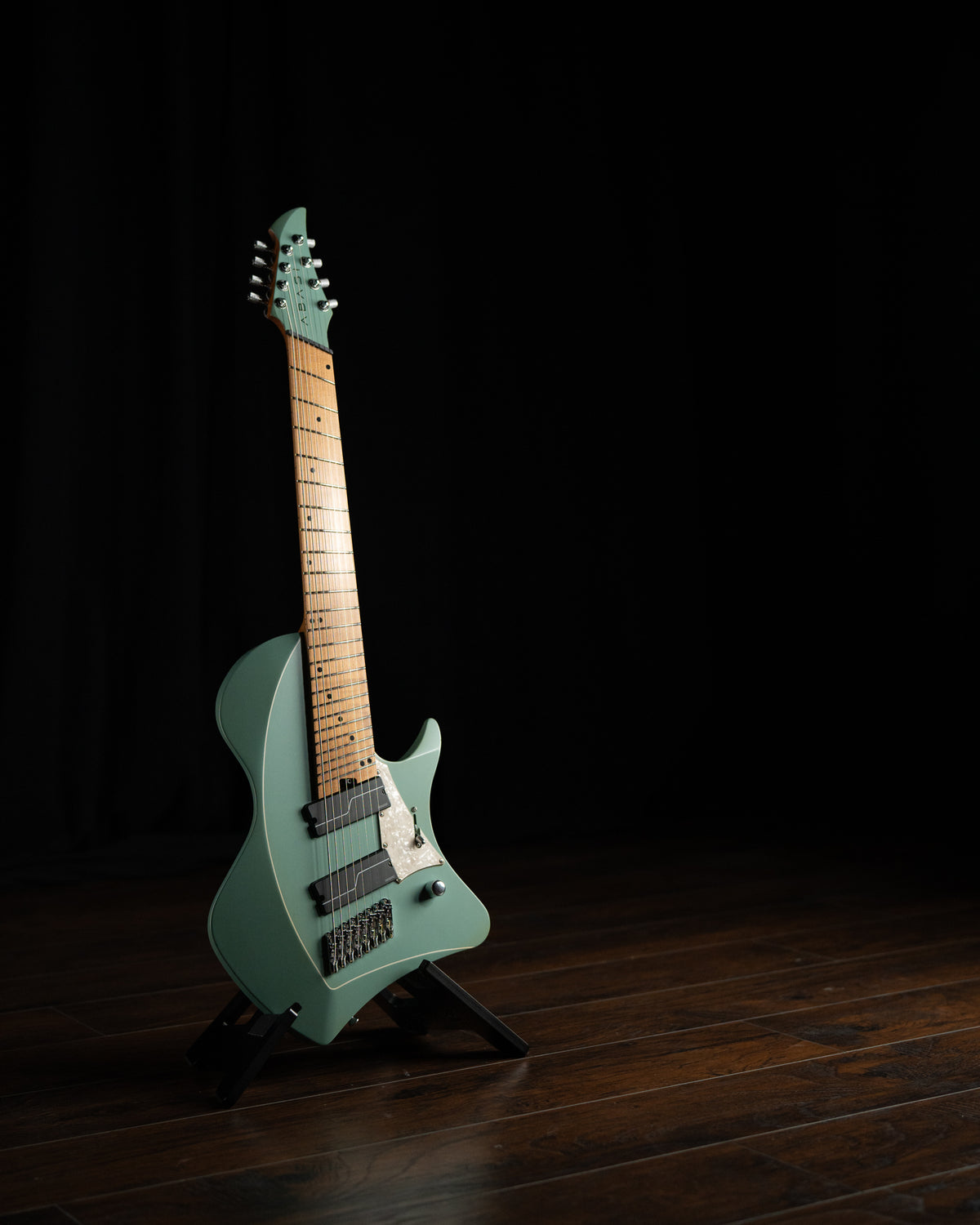 LARADA 8 // Classic // Sage Relic