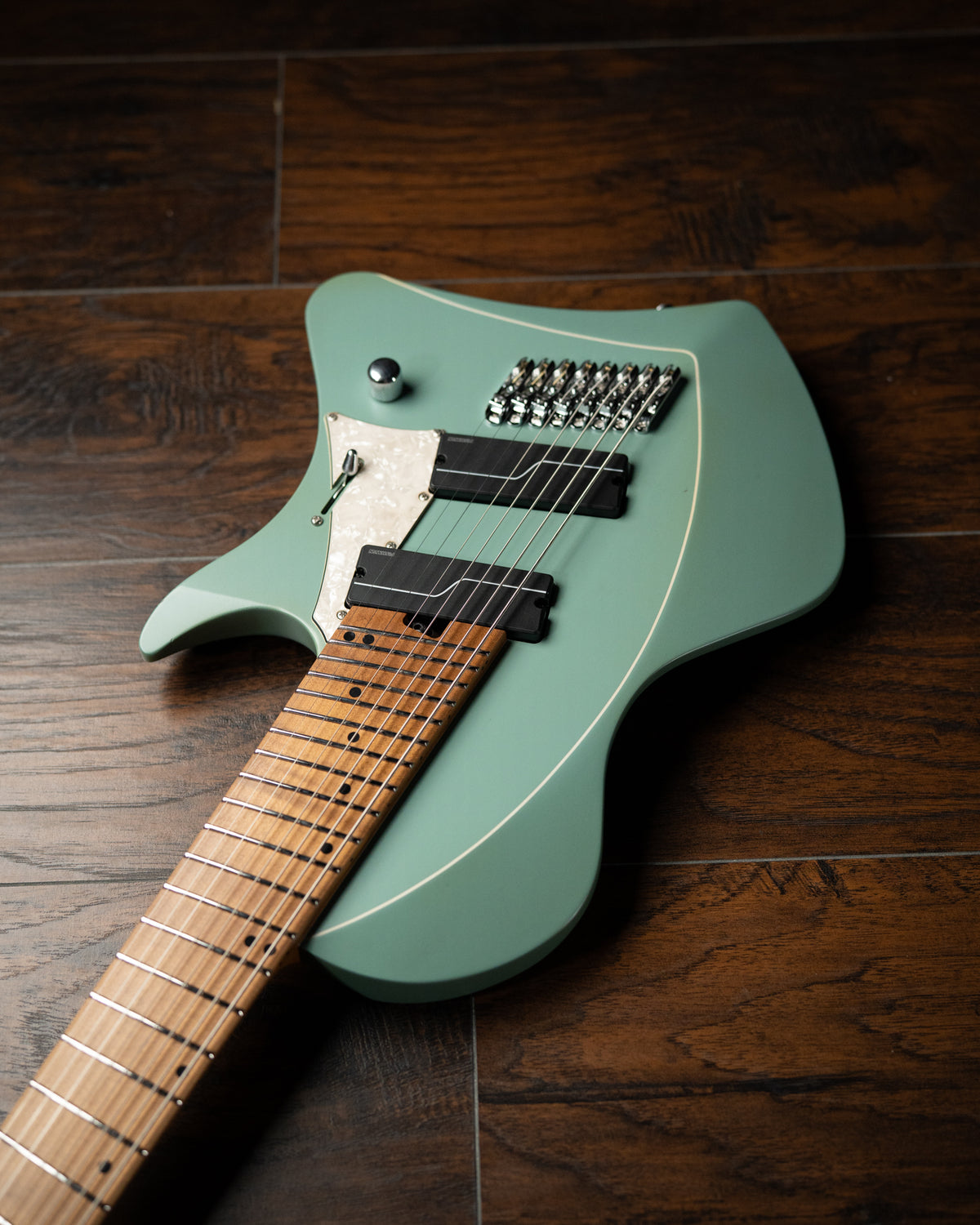 LARADA 8 // Classic // Sage Relic