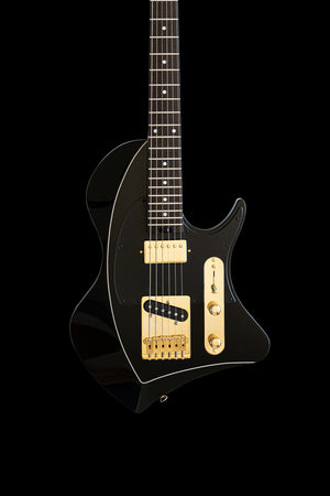 SPACE T // Modern // Black Beauty