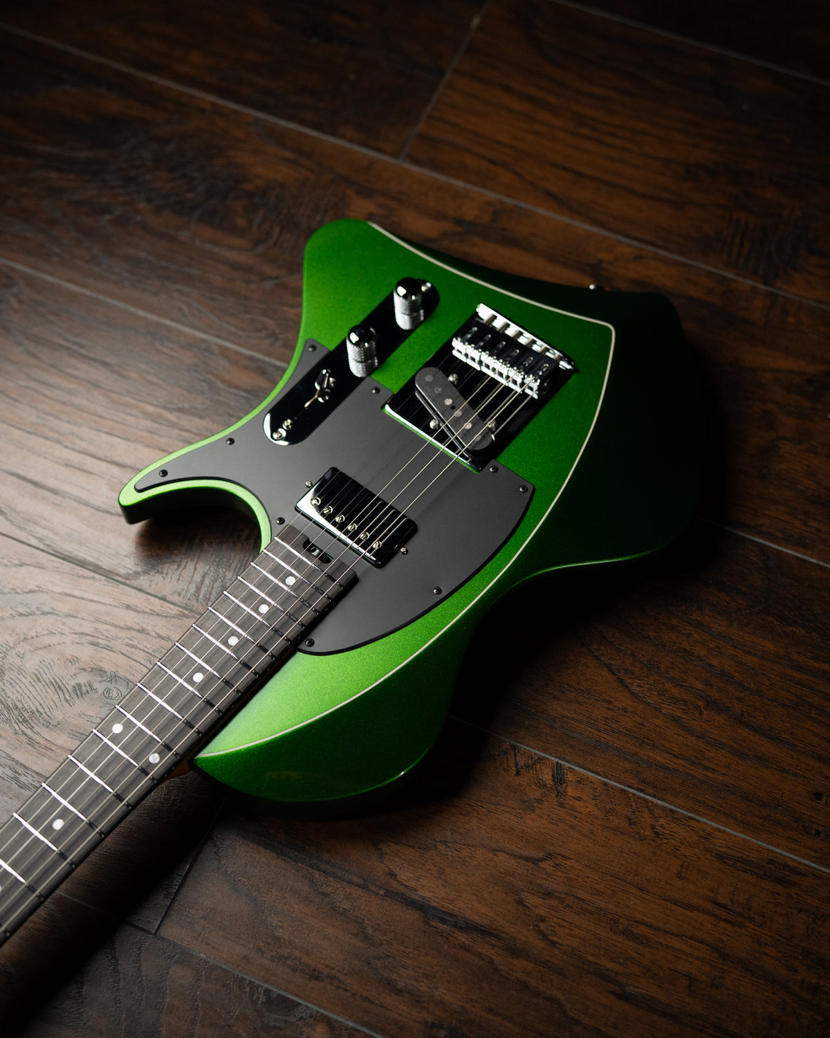 SPACE T // Modern // Emerald