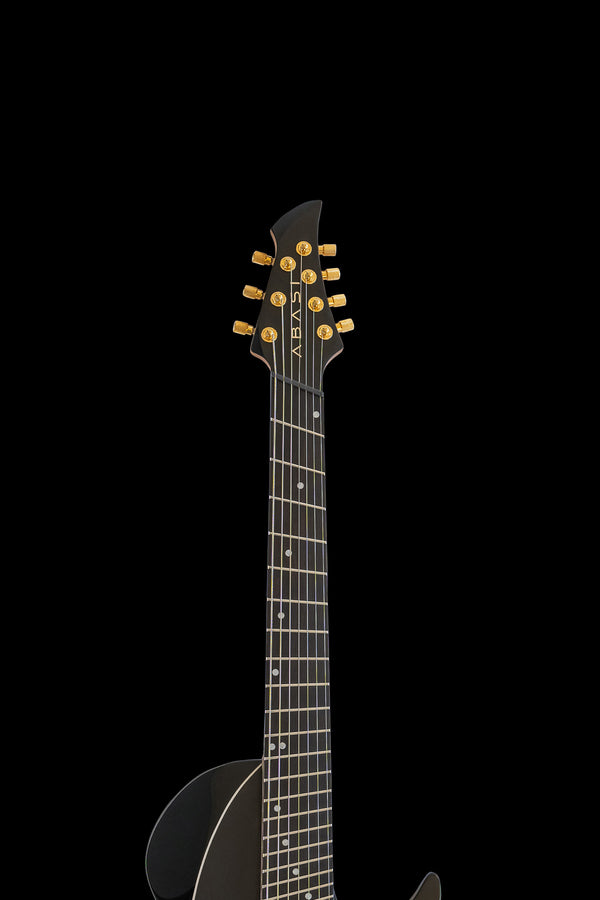 3_BLACKBEAUTY_FRONT_NECK_600x.